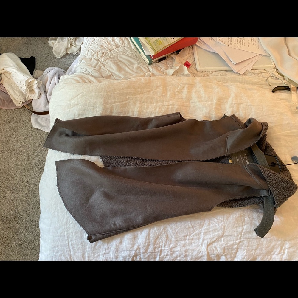 Dylan vest - Picture 3 of 6